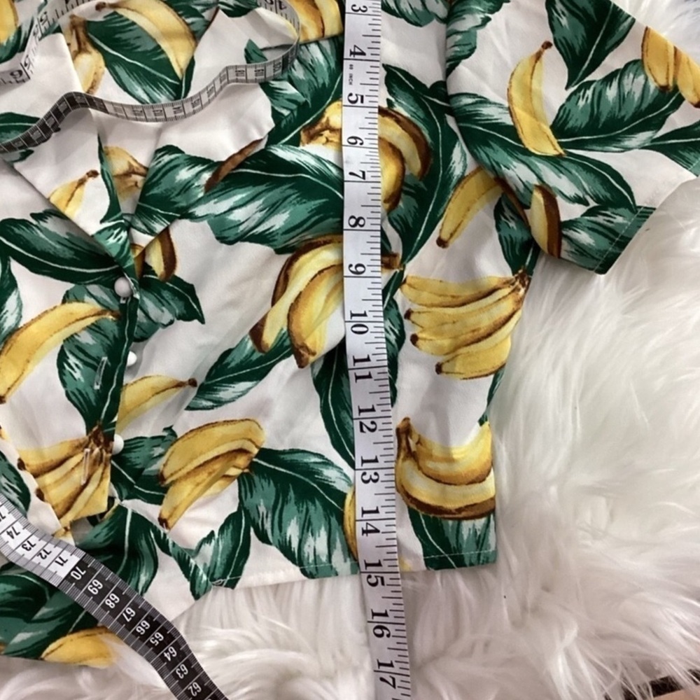 Forever 21 banana theme button tie front cropped top Woman’s size small - Picture 4 of 13